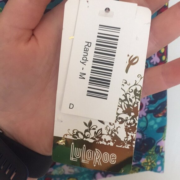 M LuLaRoe Randy Tee Disney DD11 1366 - Picture 3 of 5